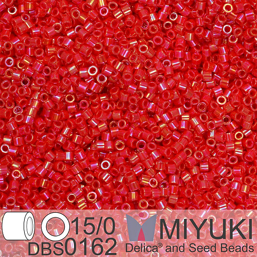 Korálky Miyuki Delica 15/0. Barva DBS 0162 Opaque Red AB. Balení 2g.