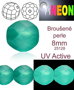 Korálky NEON (UV Active) BROUŠENÉ velikost pr.8mm barva 25128 SMARAGDOVÁ mírně průhledná. Balení 15Ks. 