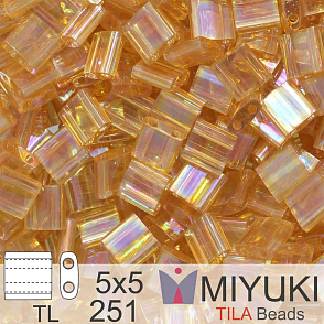 Korálky MIYUKI tvar TILA BEADS velikost 5x5mm. Barva TL 251 Transparent Light Topaz AB. Balení 5g.