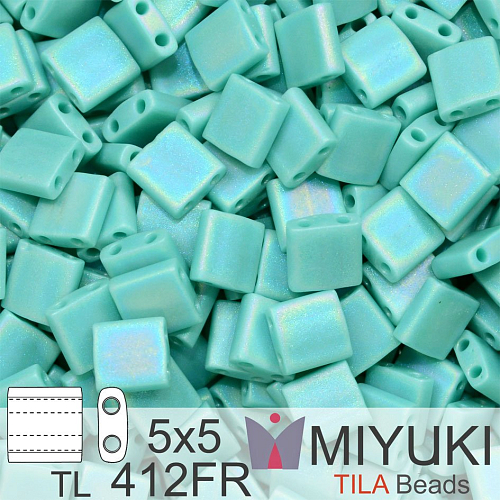 Korálky MIYUKI tvar TILA BEADS velikost 5x5mm. Barva TL-412FR Opaqua Turquoise Green AB. Balení 5g.