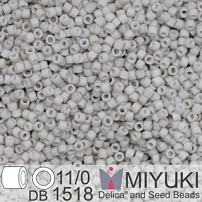 Korálky Miyuki Delica 11/0. Barva Matte Opaque Light Smoke DB1518. Balení 5g.