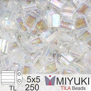 Korálky MIYUKI tvar TILA BEADS velikost 5x5mm. Barva TL-250 Crystal AB. Balení 5g.